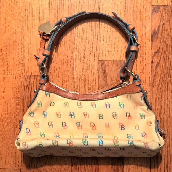 Dooney & Bourke - Y2K RARE It Girl Collection With Heart Charm & Rainbow Zipper - Picture 5 of 8